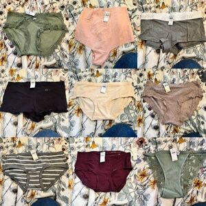 BRAND NEW WITH TAGS - Assorted Women's Underwear Set (18 pair)